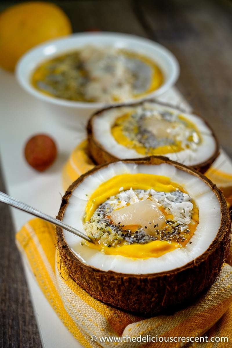 Mango Chia Coconut Smoothie Bowl 