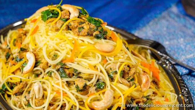 Spaghetti Squash Vermicelli Chicken  – lower in calories and carbohydrates, high in protein, healthy fats, classic Indian flavor and with a delightful taste and texture.