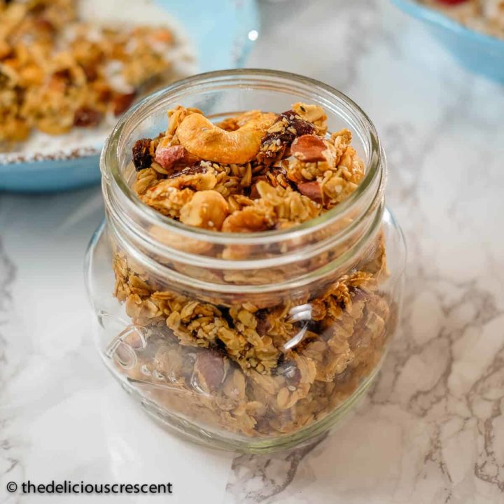 Cashew Homemade Granola Clusters - The Delicious Crescent