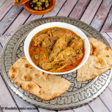 Classic chicken korma served in a bowl.