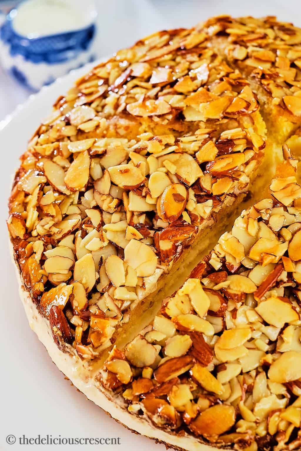 Top view of honey almond caramelized topping over Bienenstich.