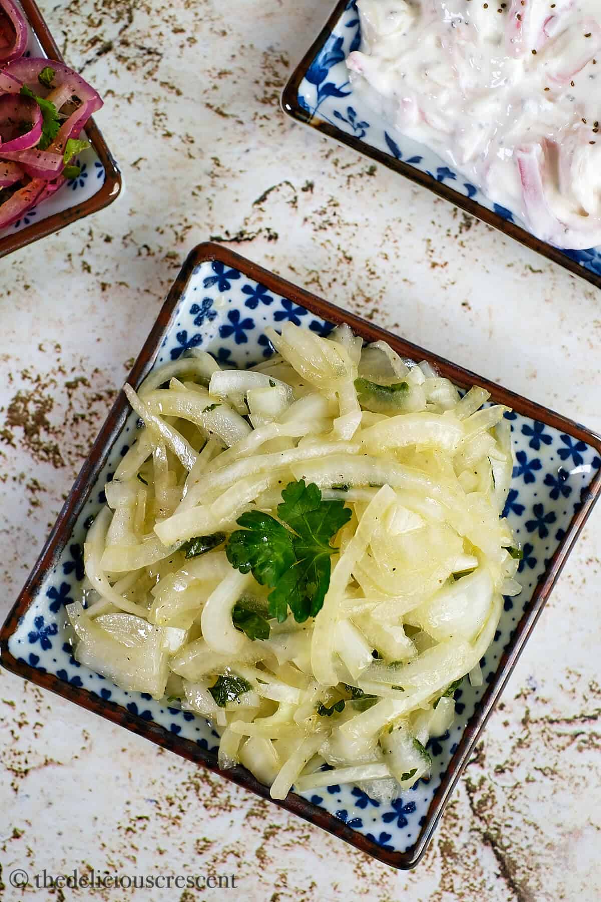 Salad made with vinegar and seasonings.